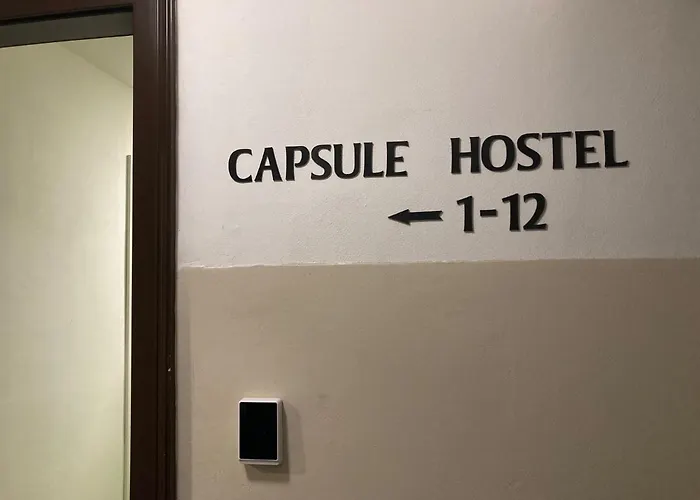 Albergue Capsule Zizkov Tower Praga