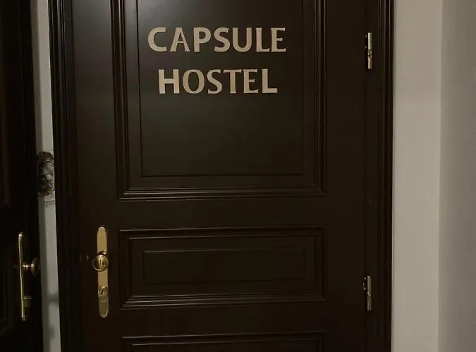 Hostel Capsule Zizkov Tower